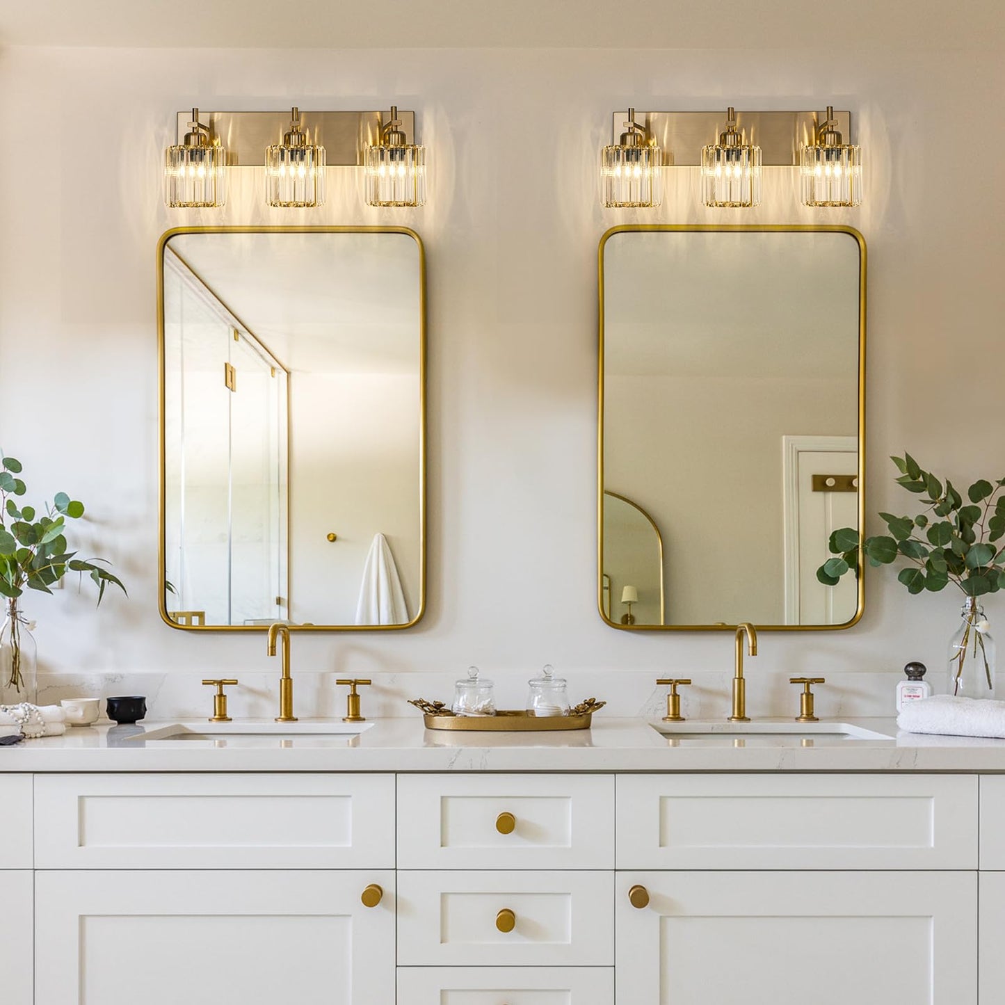 HUOKU Modern Crystal Bathroom Vanity Lights, Gold 3-Lights Bathroom Light Fixtures Over Mirror, Crystal Wall Lighting with Polished Brass Finish