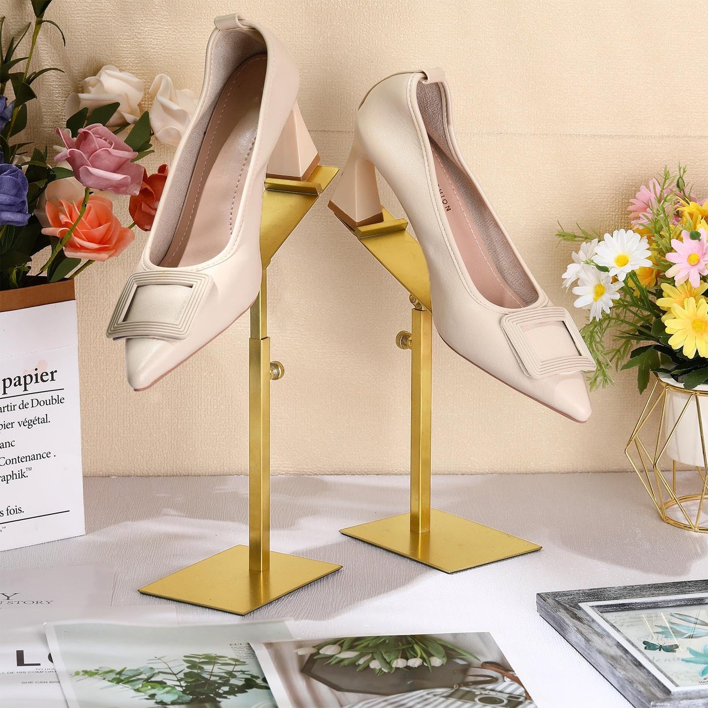 Therwen 8 Pcs Gold Shoe Display Stand Shoe Rack Stainless Steel Golden Metal Riser High Heel Display Rack Holder for Home Shopping Malls (Square Shape,Golden)