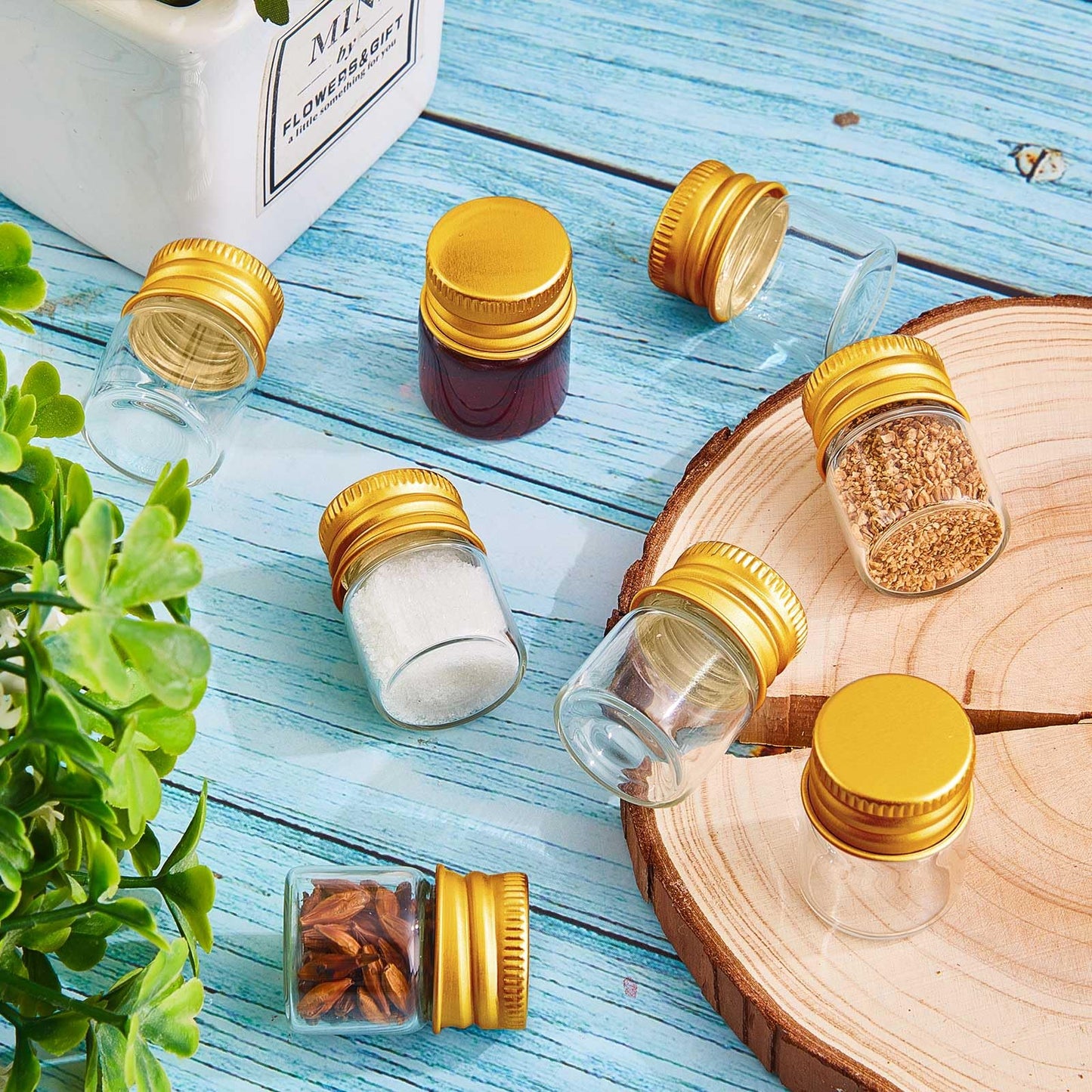 Tessco for you 200 Pcs 5 ml Mini Glass Bottles with Aluminum Cap Tiny Jars Mini Glass Jars Small Clear Vials with Screw Caps Tiny Containers for DIY Craft Storage (Gold)