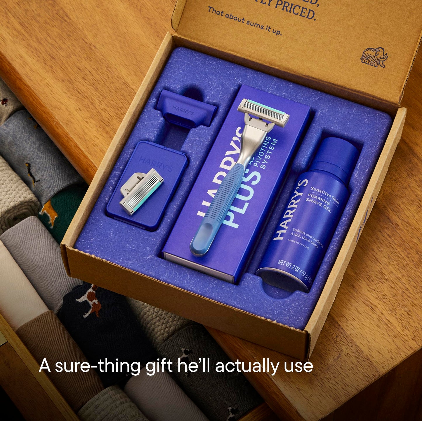 Harry's Plus Shaving Kit for Men - Premium Handle, 5 Razor Blade Cartridges, Foaming Shave Gel, and Travel Blade Cover - TSA Approved Travel Essentials - Advanced Pivoting System - Tide