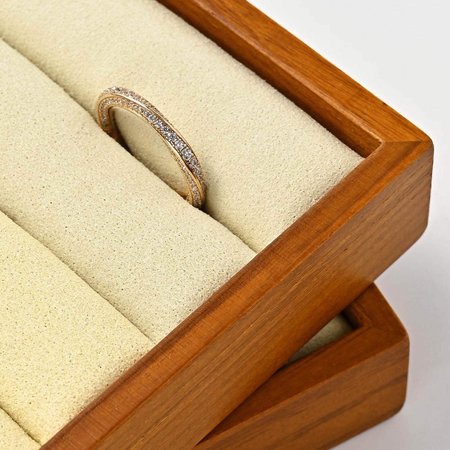 Woodten Solid Wood 3-Slots Jewelry Ring Display Tray Showcase Small Jewelry Display Organizer Tray for Rings(S,Beige)