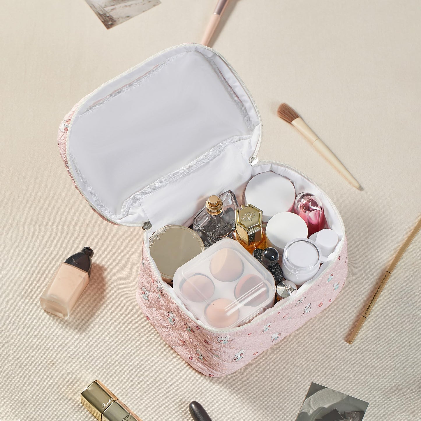 Alamealle Large Cosmetic Bag Travel Makeup Bag with Portable Cute Toiletry Bag Aesthetic Make Up Bags Organizer with Handle for Women (Pink)