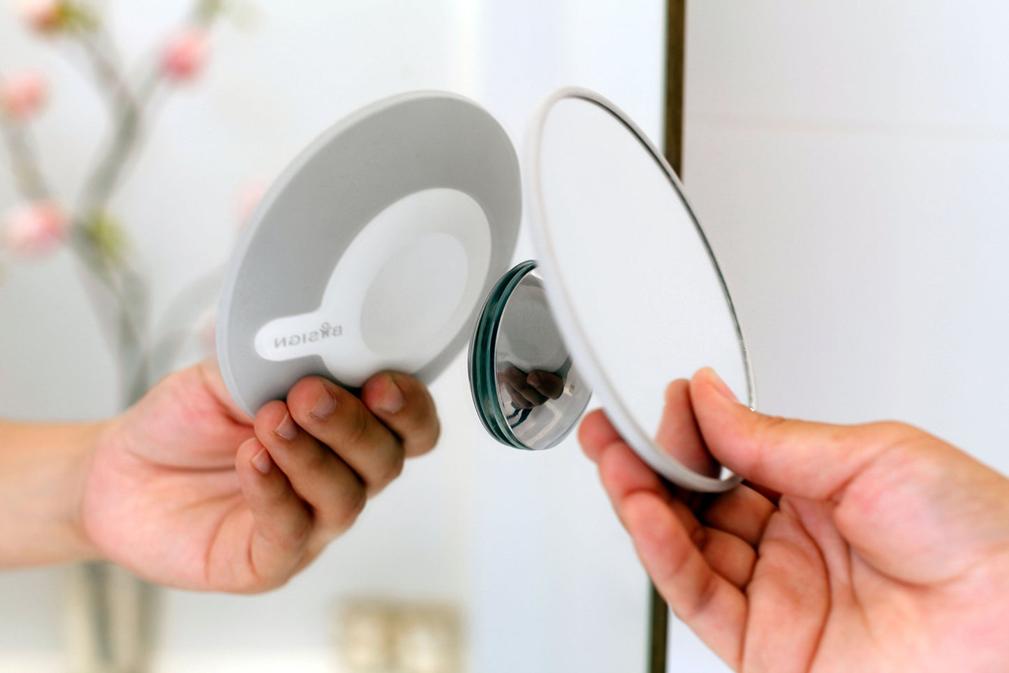 Bosign Suction Cup Mounted Detachable Mirror 5x Magnification White
