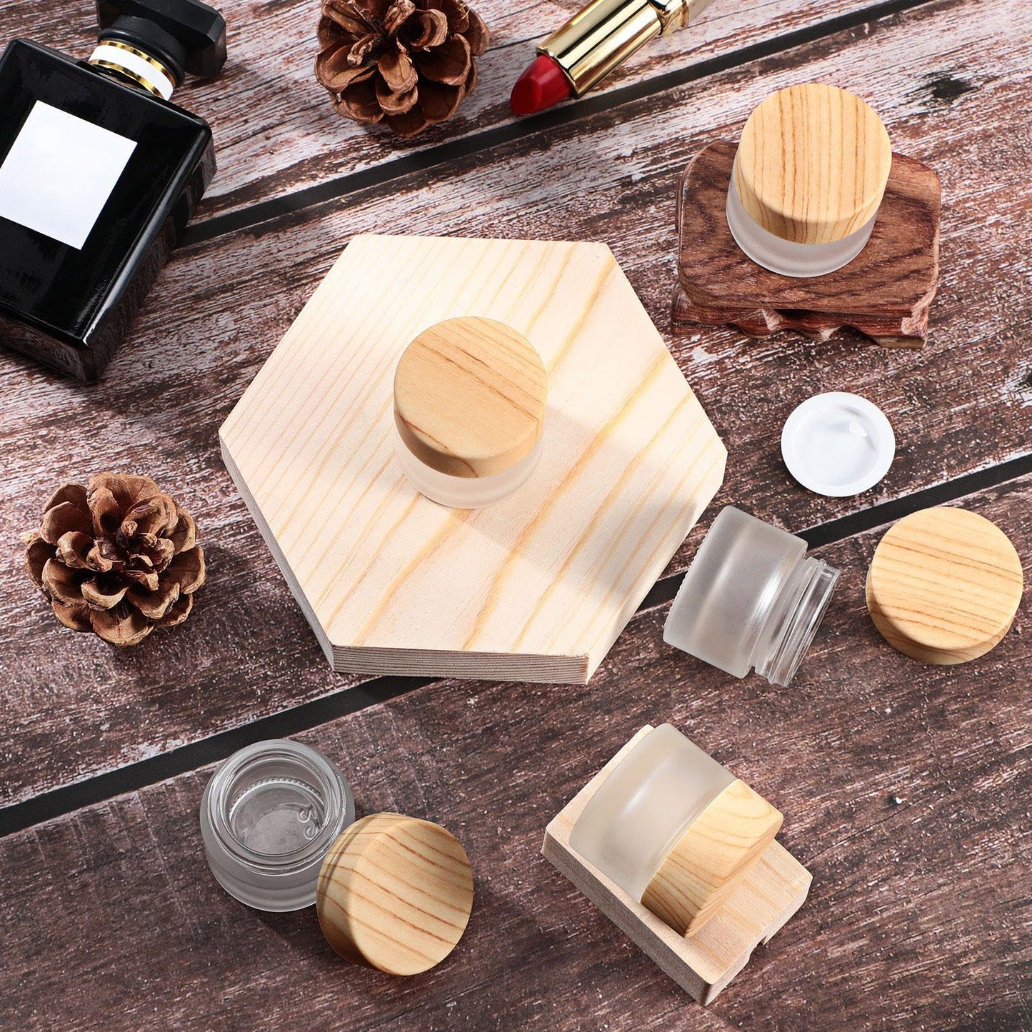 Geiserailie 30 Pieces Glass Cosmetic Containers Empty Sample Jars with Leak Proof Lids Makeup Sample Containers for Lotion Cream Cosmetic (5 Gram)