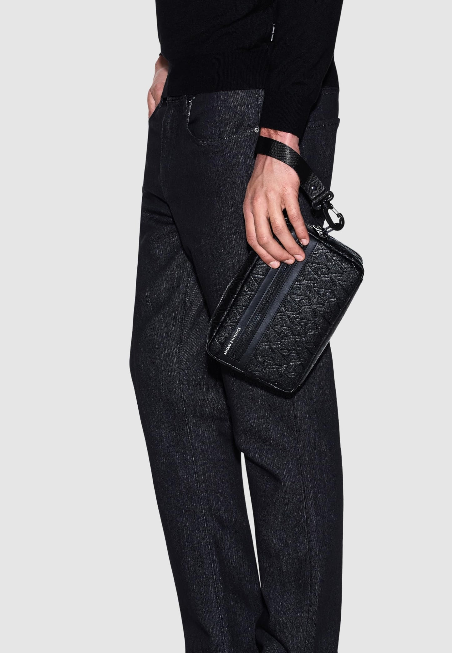 Armani Exchange Men's Liam Beauty Pouch, Black, One Size