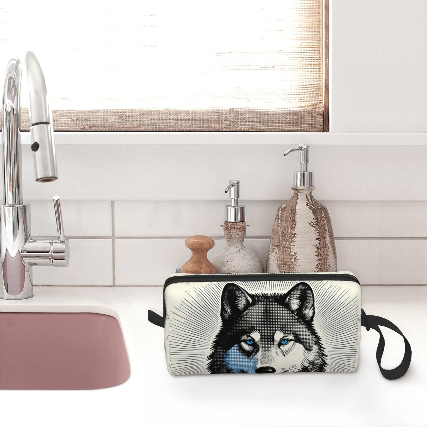 OLUSENMO Blue Eyed Wolf Makeup Bag for Women - Durable 600D Oxford Fabric Cosmetic Organizer,Compact Travel Pouch with Handle for Gym & Daily Use