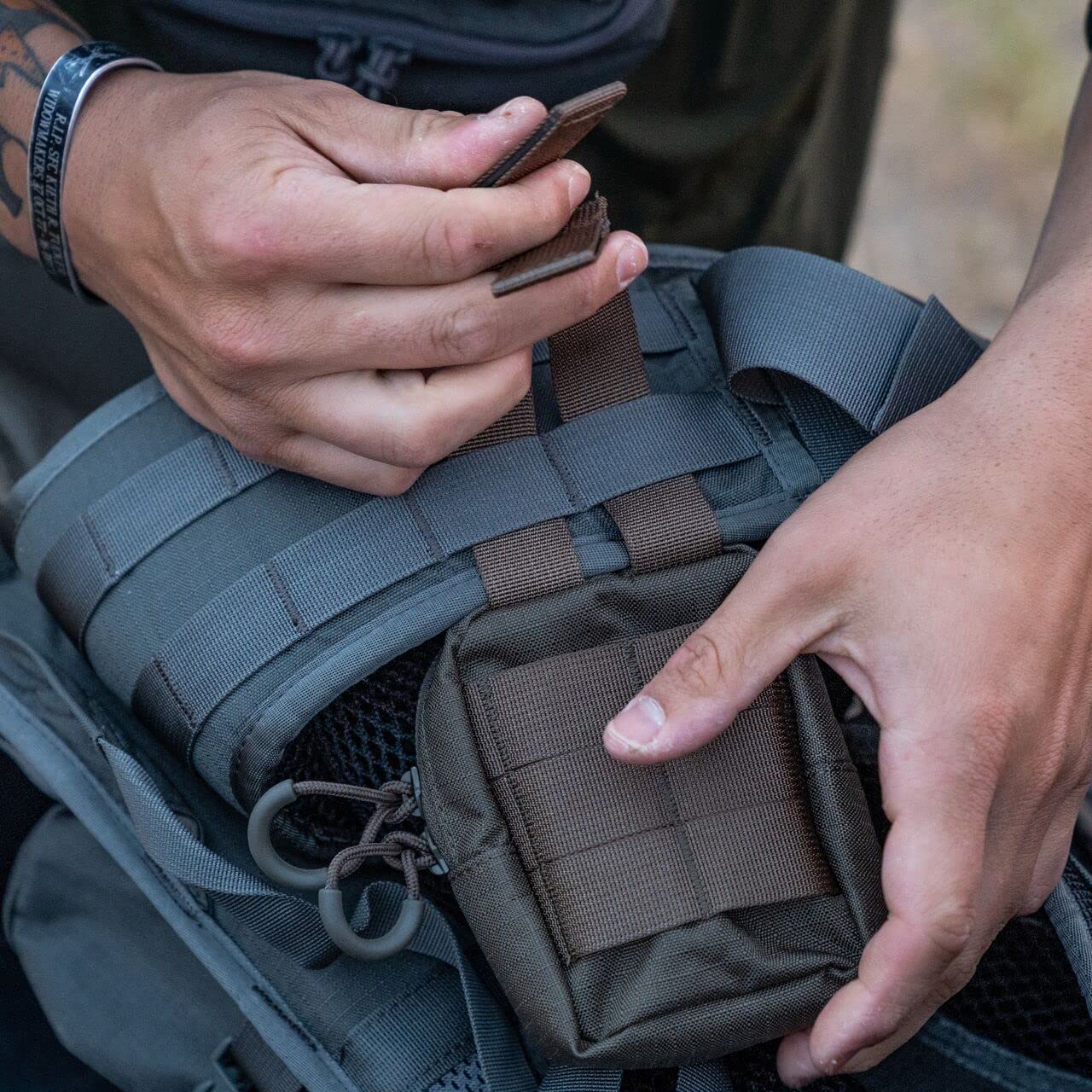 Eberlestock Recon Utility Pouch - Multipurpose Outdoor Storage Solution for Camping, Hiking, and Tactical Gear - Durable and Versatile Organizer Bag, Gray