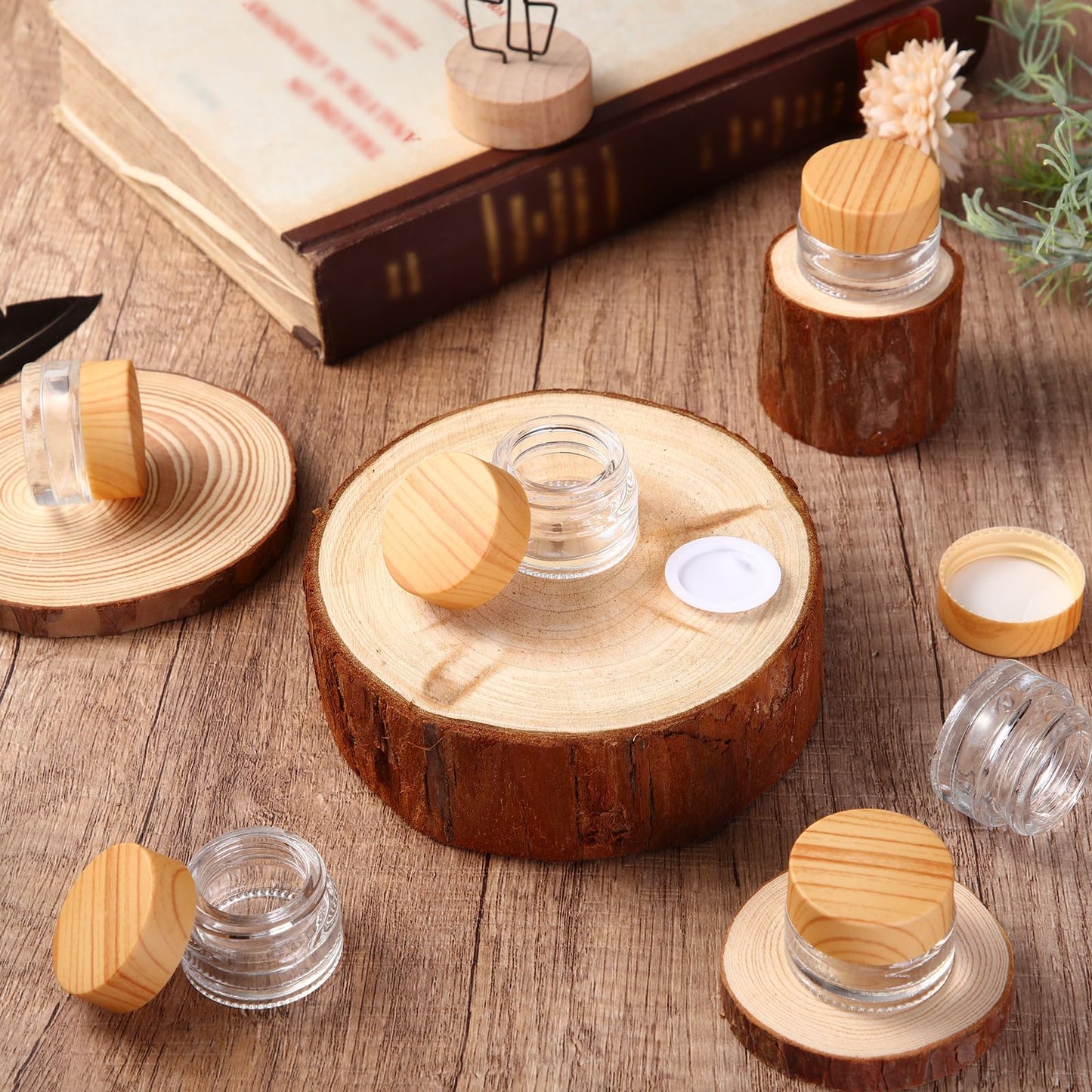 Geiserailie 12 Pcs 5 Gram Glass Cosmetic Jars with Lids Small Empty Sample Jars with Inner Liners Leak Proof Lids Makeup Sample Containers for Cream, Lotions, Powders and Ointments DIY (Clear)