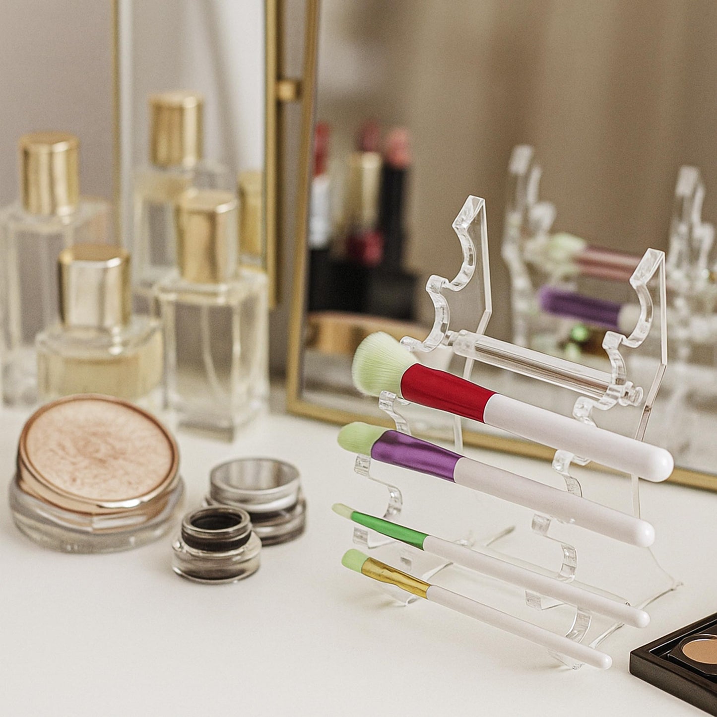AMT Acrylic Pen Holder, CLEAR Makeup Display, Thick and Sturdy, Organizer Holder for Makeup Brush Fountain Pen, E-Cigarette, Vapor Display Case. (7- slots)