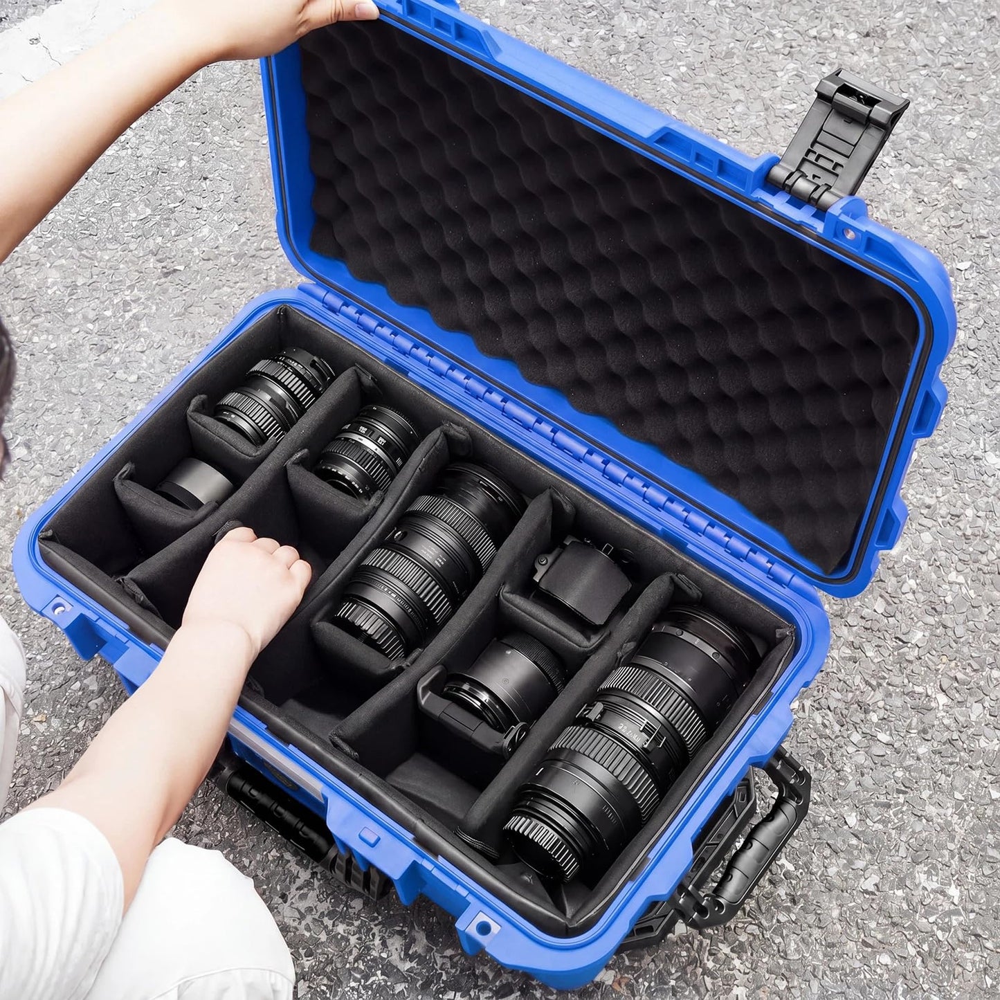 Relaxweex Rolling Camera Hard Case with Padded Dividers & Wheels, Impact-resistant Hard Shell Travel Case for Cameras, Lenses & Accessories(22 x 14 x 9 Inch,Blue)