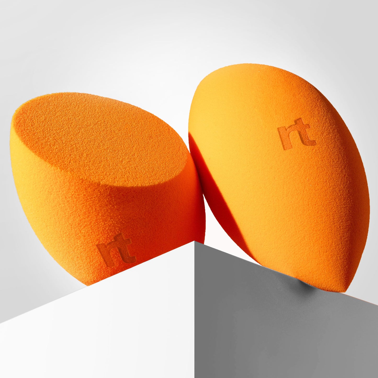Real Techniques Miracle Complexion Sponge 4 Pack, Makeup Blending Sponges for Liquid & Cream Foundation & Skin Tints, Buildable Coverage, Dewy Base, Cruelty-Free, Latex-Free Foam
