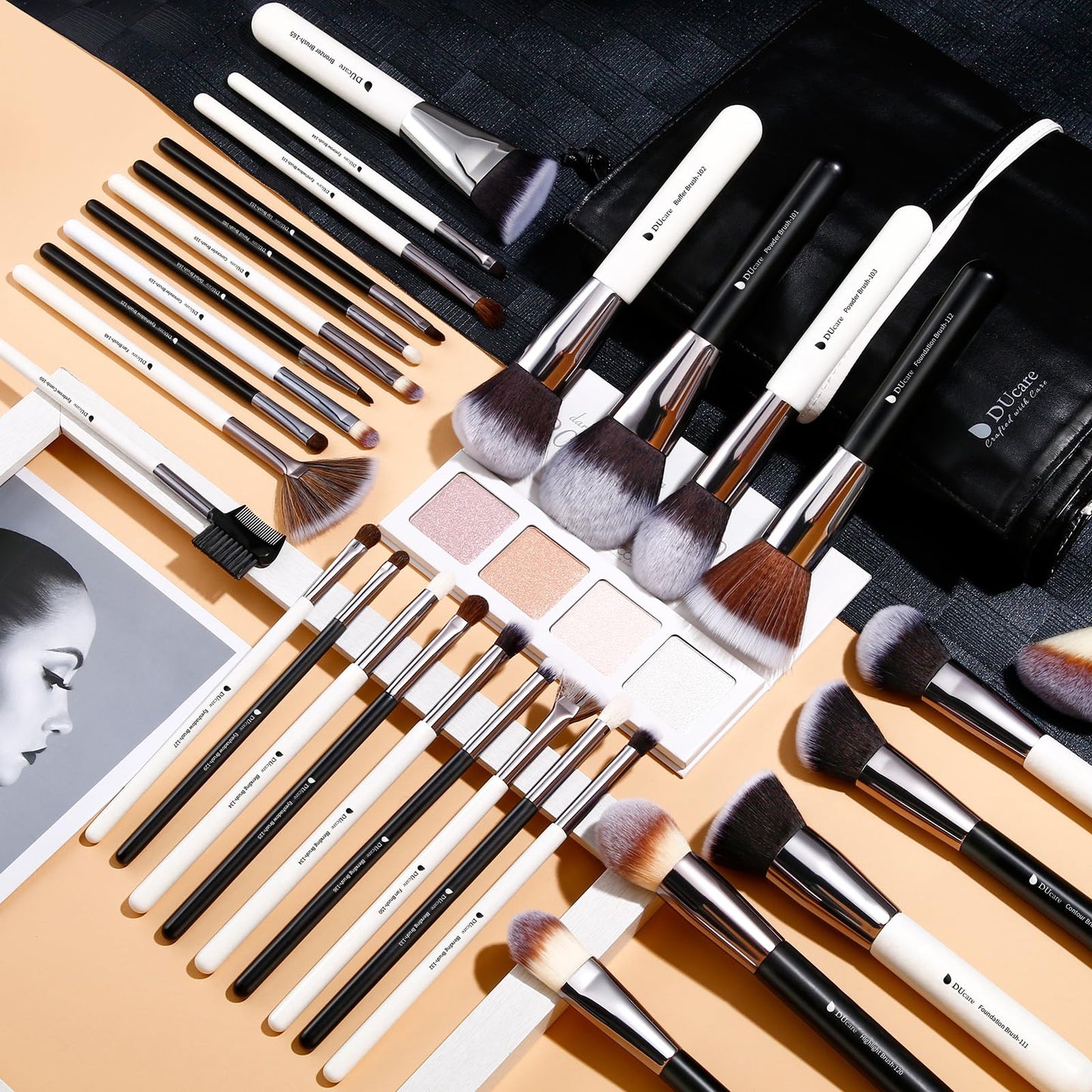 DUcare 31Pcs Pro Makeup Brushes Set with Organizer Dense Ultra Soft Bristle Luxury Make up Brushes for Foundation,Face Blending Powder, Contour, Bronzer,Highlight, Concealer, Eyeshadow