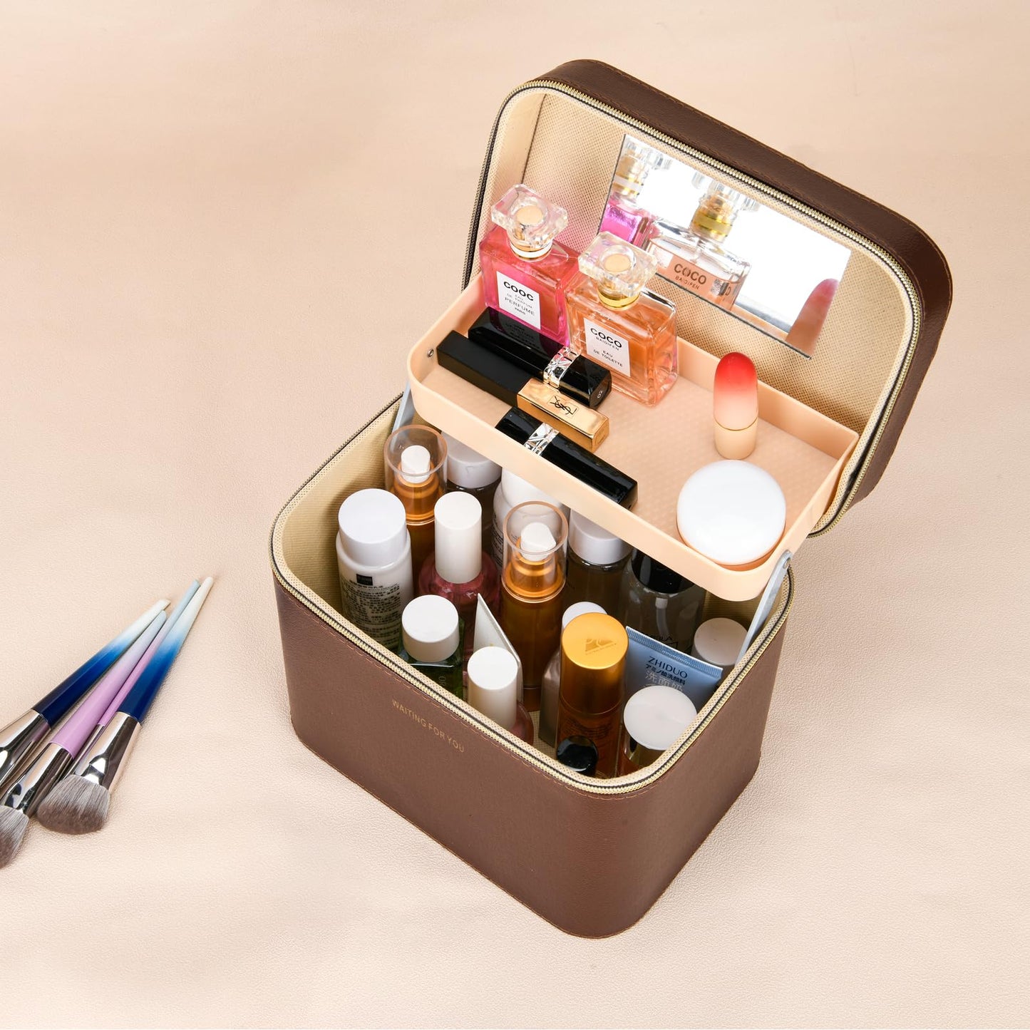 Sluxa Luxury brown makeup box, Portable leather hard cosmetic case with mirror, Sturdy train case make up box for women adults. (Double-layer-Brown)