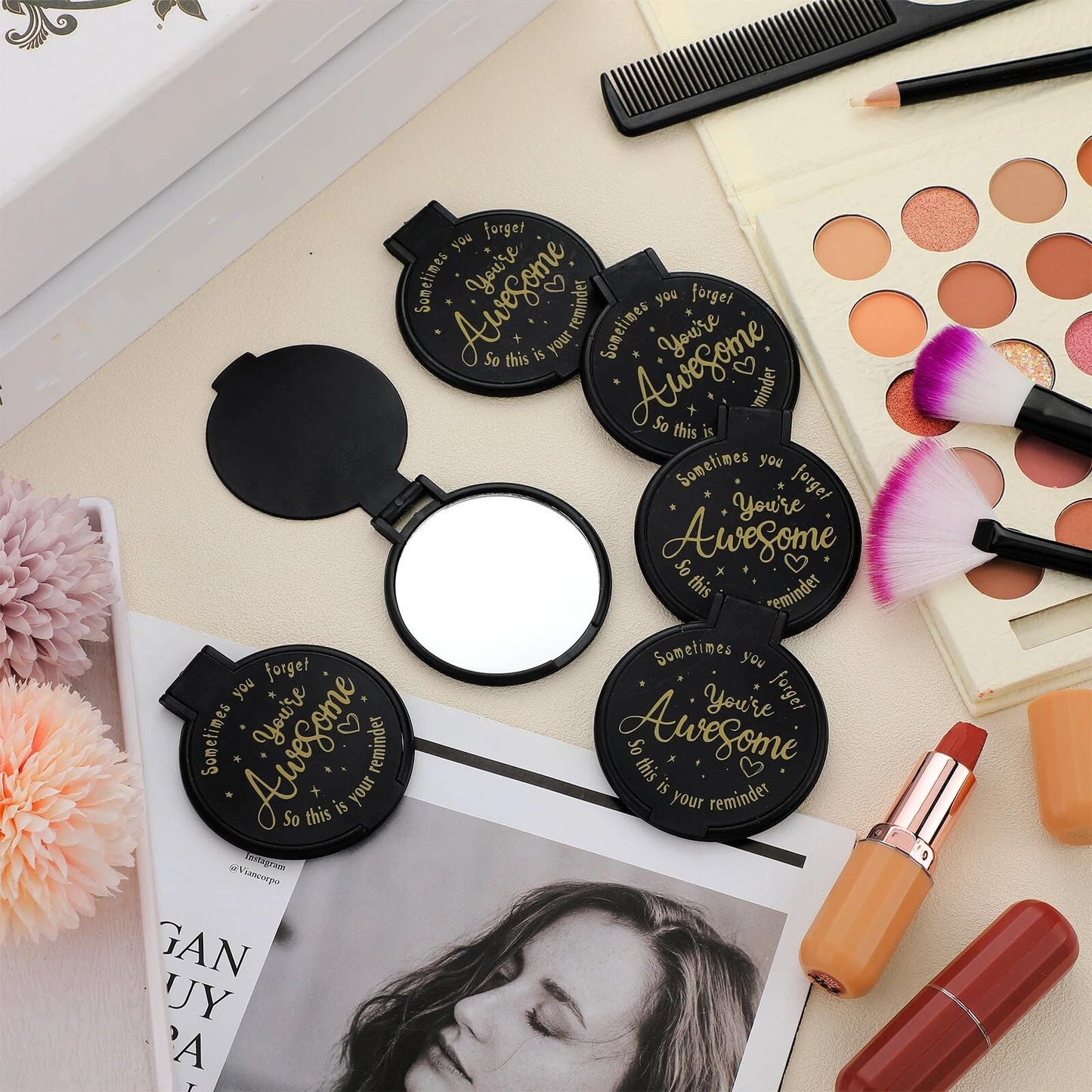 Huwena 100 Pcs Inspirational Compact Mirror Bulk Mini Gifts Women Round Purse Pocket Mirror, Mothers Day Employee Appreciation Gifts, Wedding Party Favors for Guests(Black,Awesome)