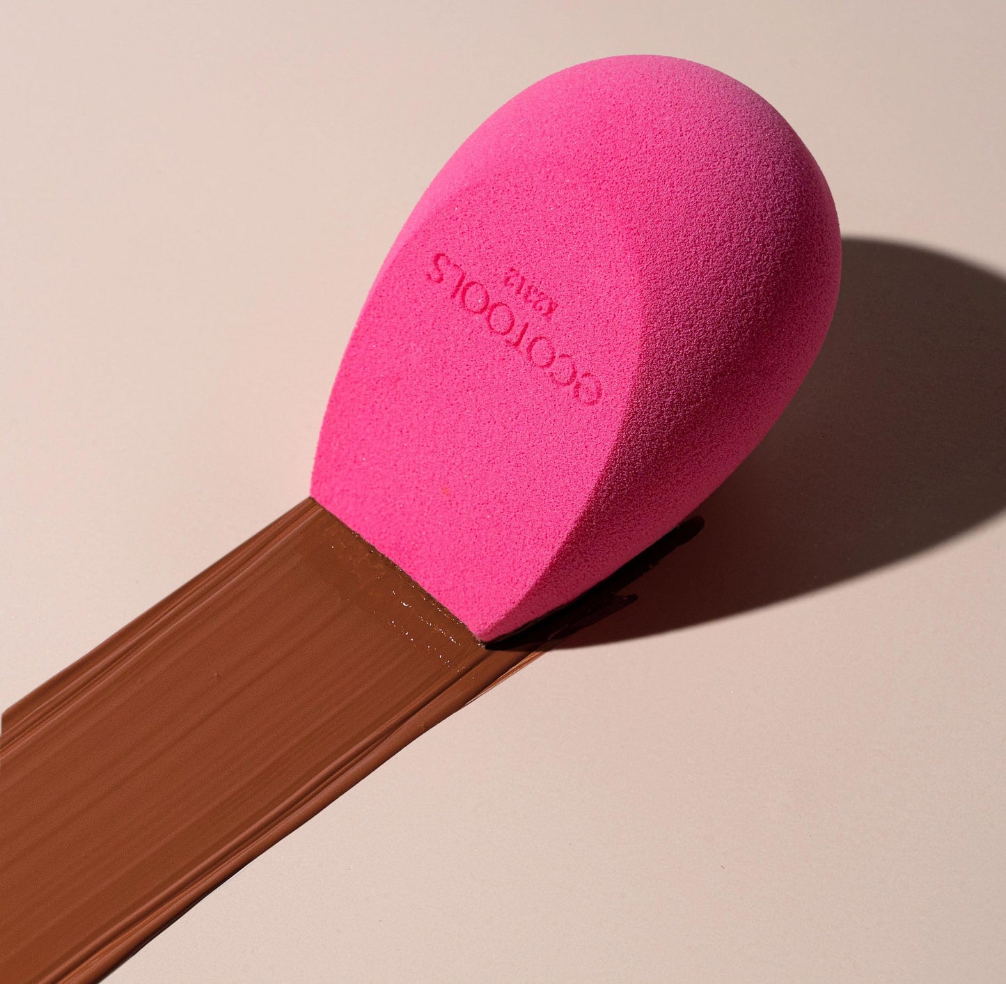 EcoTools Rose Water Bioblender, Compostable Makeup Blending Sponge, For Liquid & Cream Foundation, Base Coverage, Anti-inflammatory Ingredients, Pink, Cruelty Free & Vegan, 1 Count