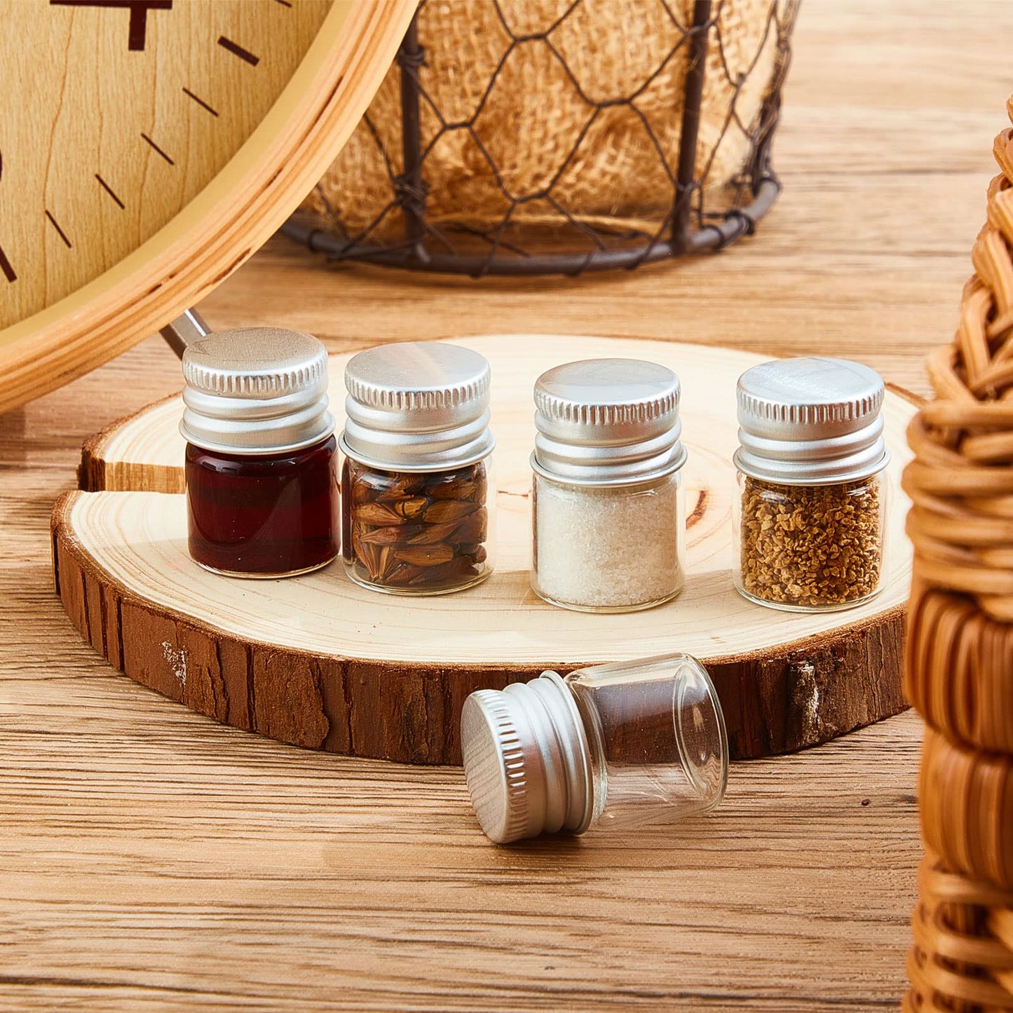 Tessco for you 50 Pcs 5 ml Mini Glass Bottles with Aluminum Cap Tiny Jars Mini Glass Jars Small Clear Vials with Screw Caps Tiny Containers for DIY Craft Storage (Silver)