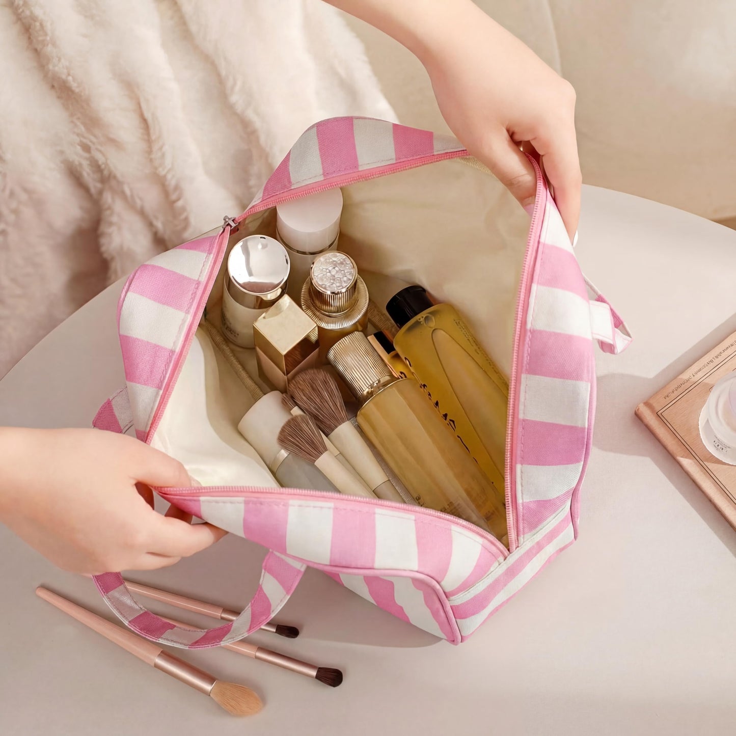 Lestikave Large Stripe Makeup Bag,Aesthetic Travel Cosmetic BagToiletry Bag with Zipper, Travel Organizer for Shampoo, Conditioner, Brushes Set,Makeup Case with Handle (01Pink&White)