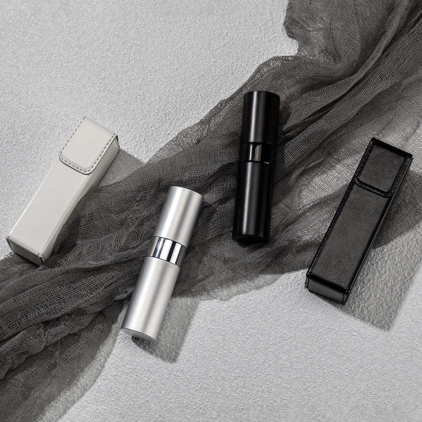 LISAPACK Black Perfume Atomizer Spray Bottle（3PCS） With A Black Perfume Atomizer Holder For Travel