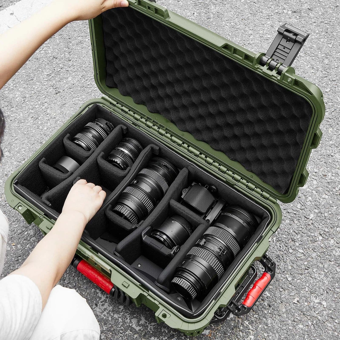 Relaxweex Rolling Camera Hard Case with Padded Dividers & Wheels, Impact-resistant Hard Shell Travel Case for Cameras, Lenses & Accessories(22 x 14 x 9 Inch,Military Green)
