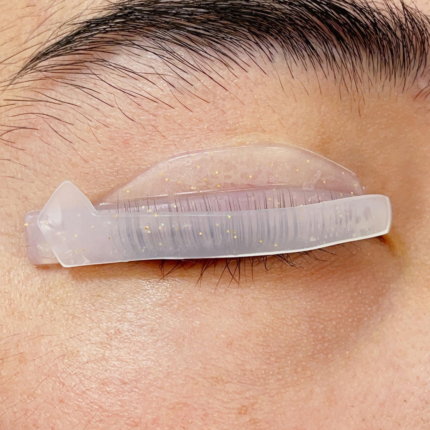 Lash Lift Rods Kit Glitter Eyelash Lift Pallet Ribbon Comb All in 1 Lash Perm Shield LU Curl 5 Size Lash Lift Lamination Pad, Rapid 5 Minute Eyelash Lifting Shields Flexible Pads Extreme Perm Rod